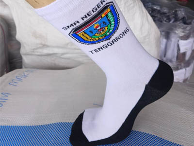 kaos kaki bandung